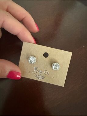 Diamond custom earrings